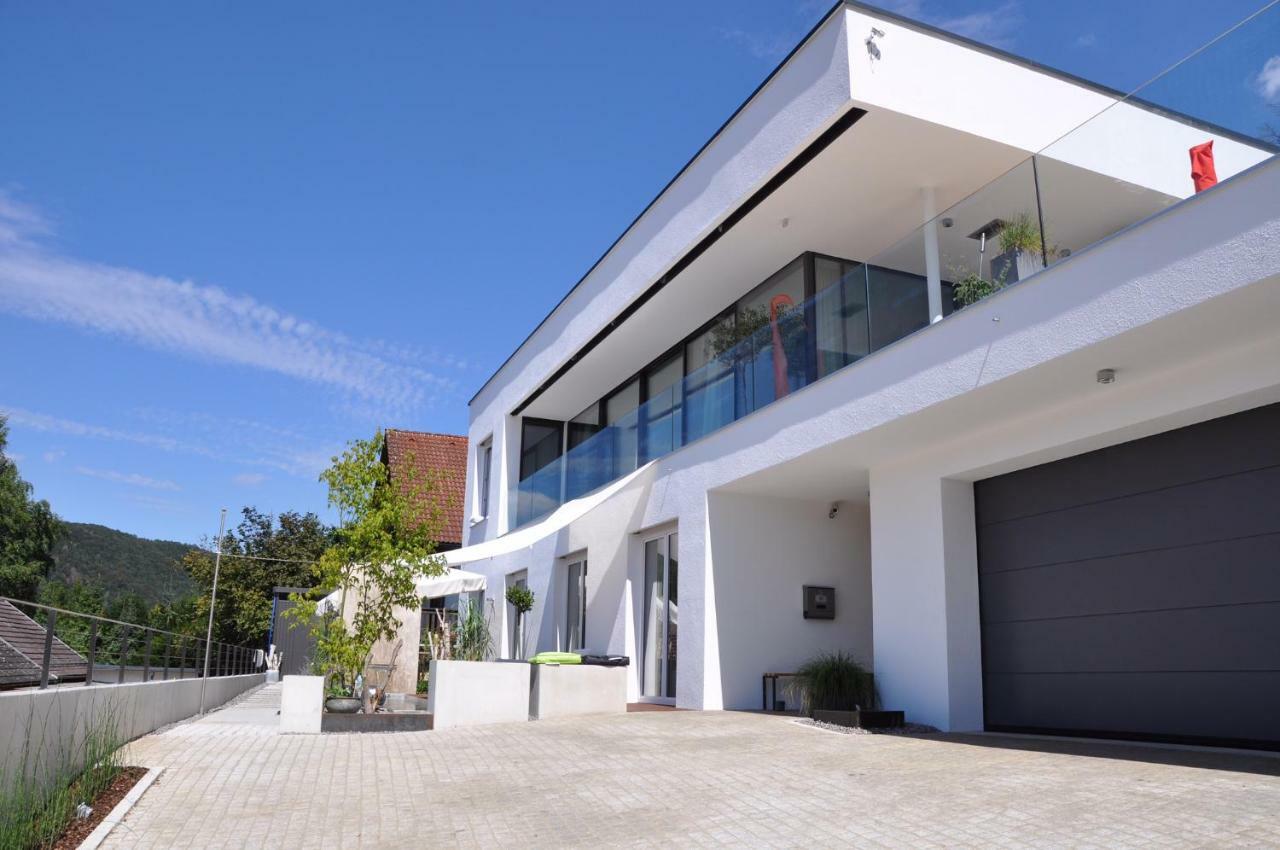 Ferienwohnung Burgenblick Mit Blick Auf リーデンブルク エクステリア 写真