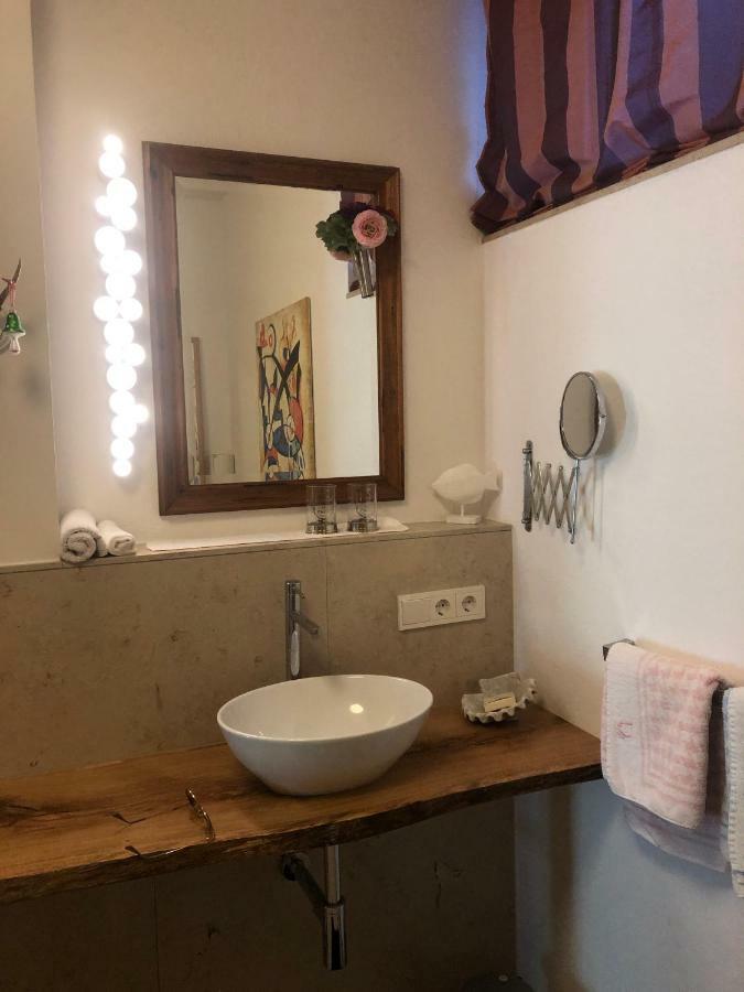 Ferienwohnung Burgenblick Mit Blick Auf リーデンブルク エクステリア 写真